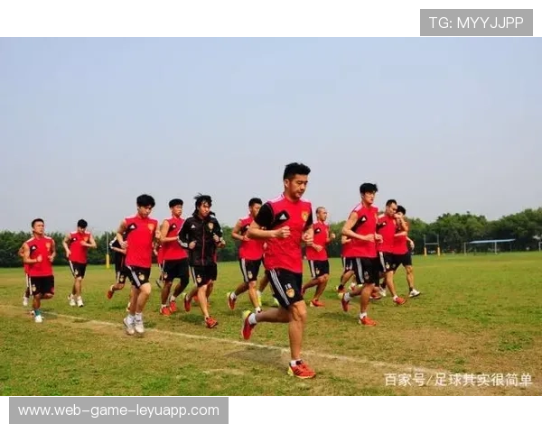 中超联赛球队体能训练体系升级方案，中超球队训练基地